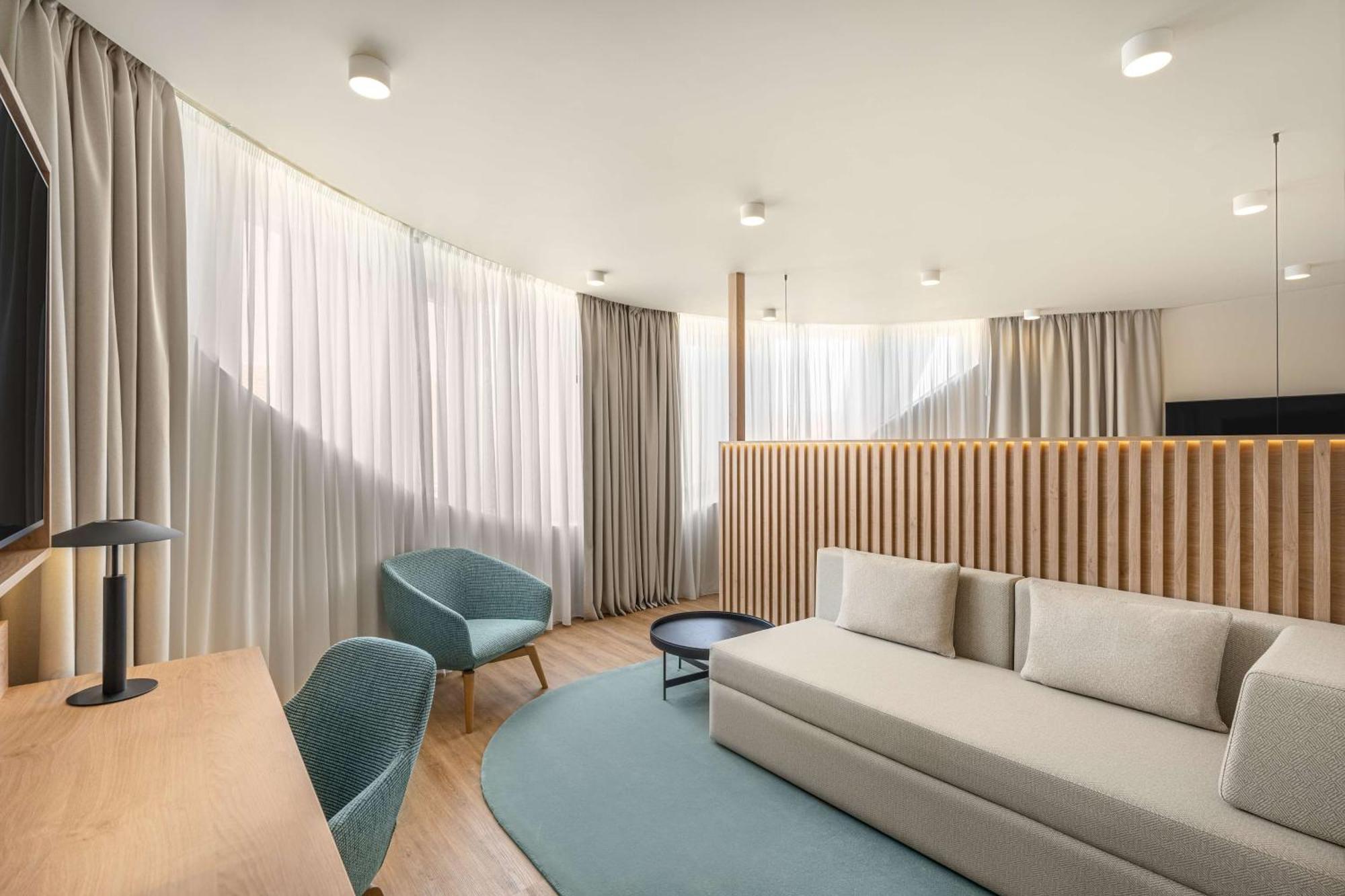 Hilton Garden Inn Debrecen City Center エクステリア 写真