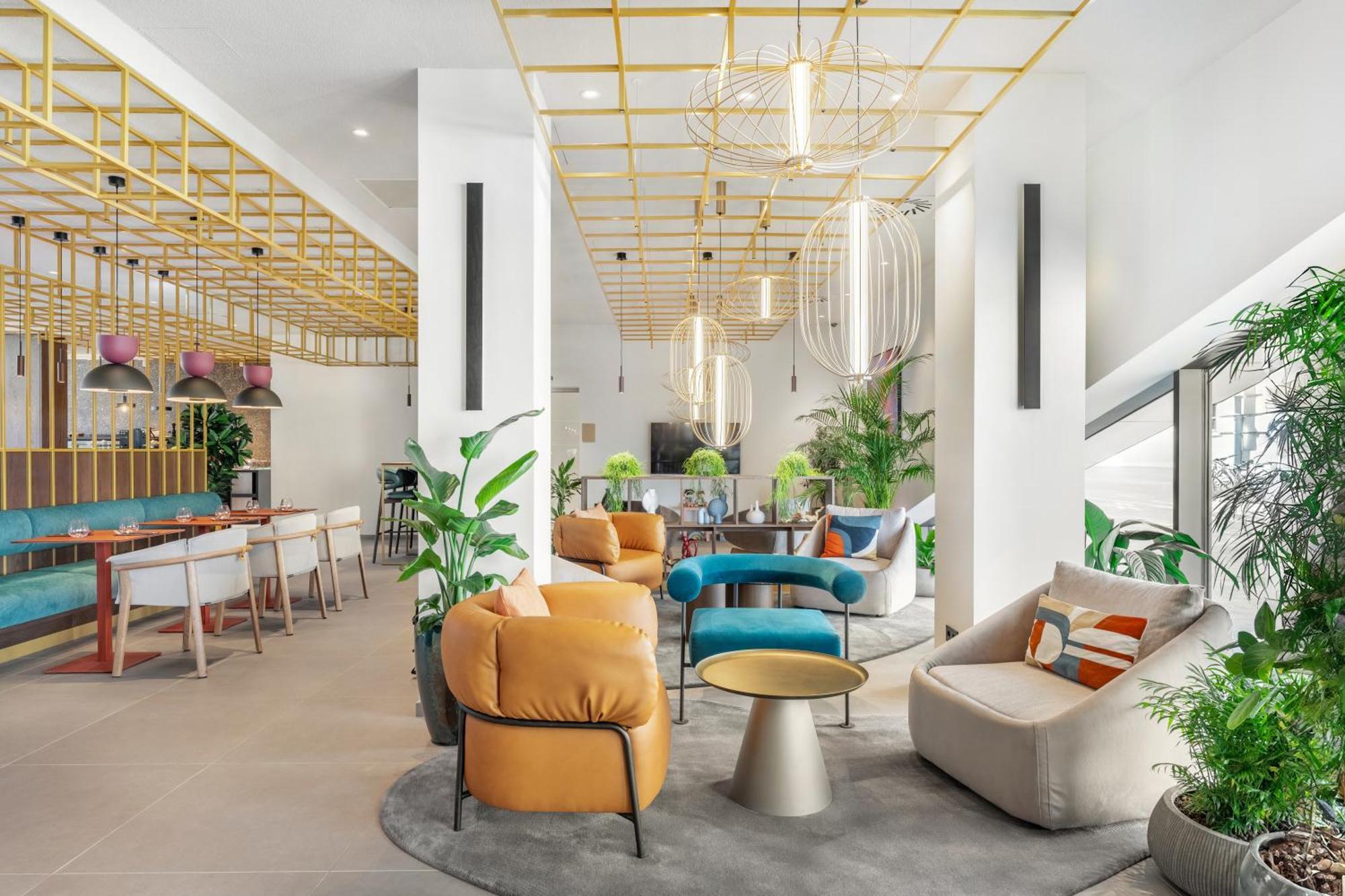 Hilton Garden Inn Debrecen City Center エクステリア 写真