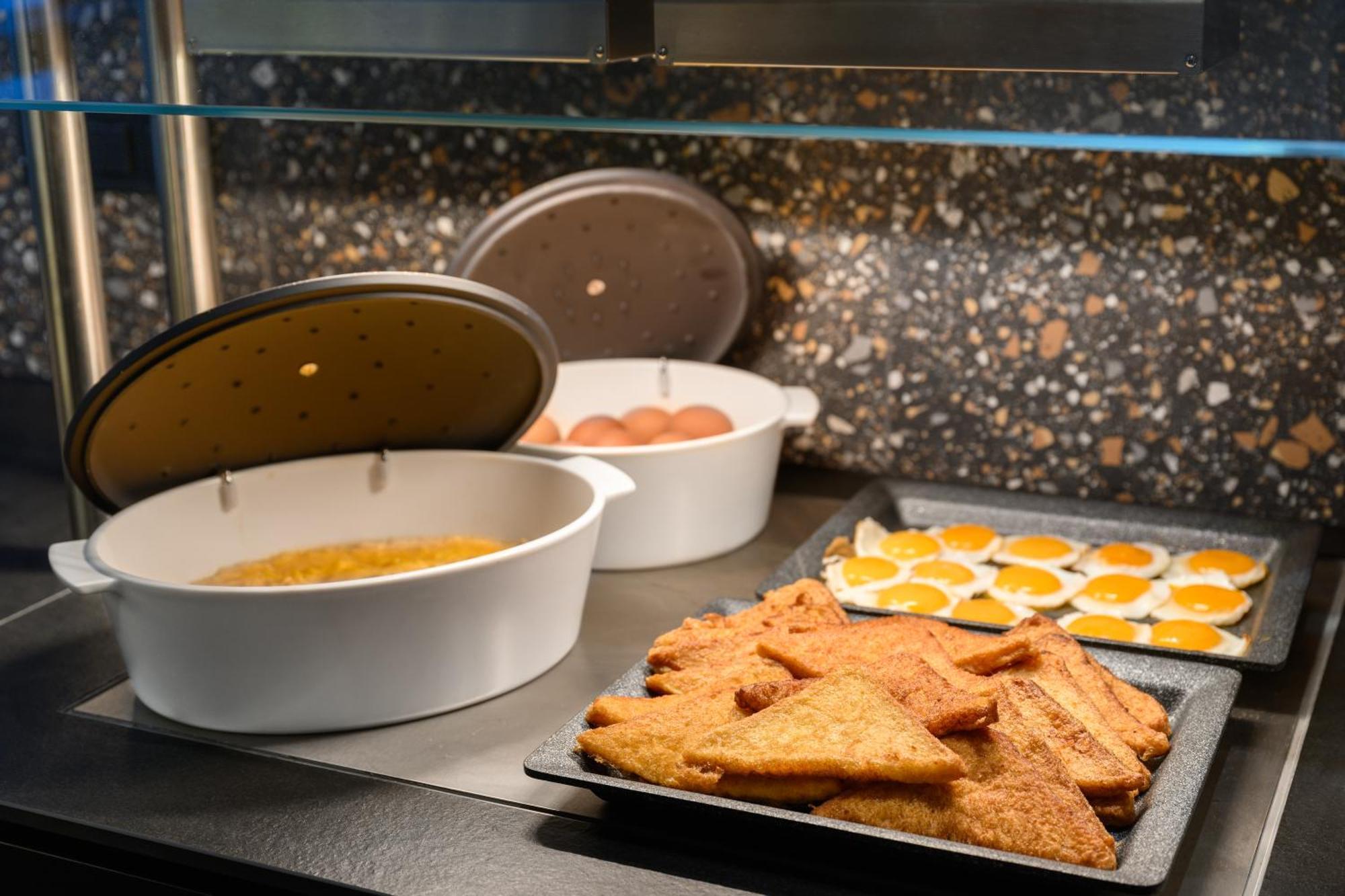 Hilton Garden Inn Debrecen City Center エクステリア 写真