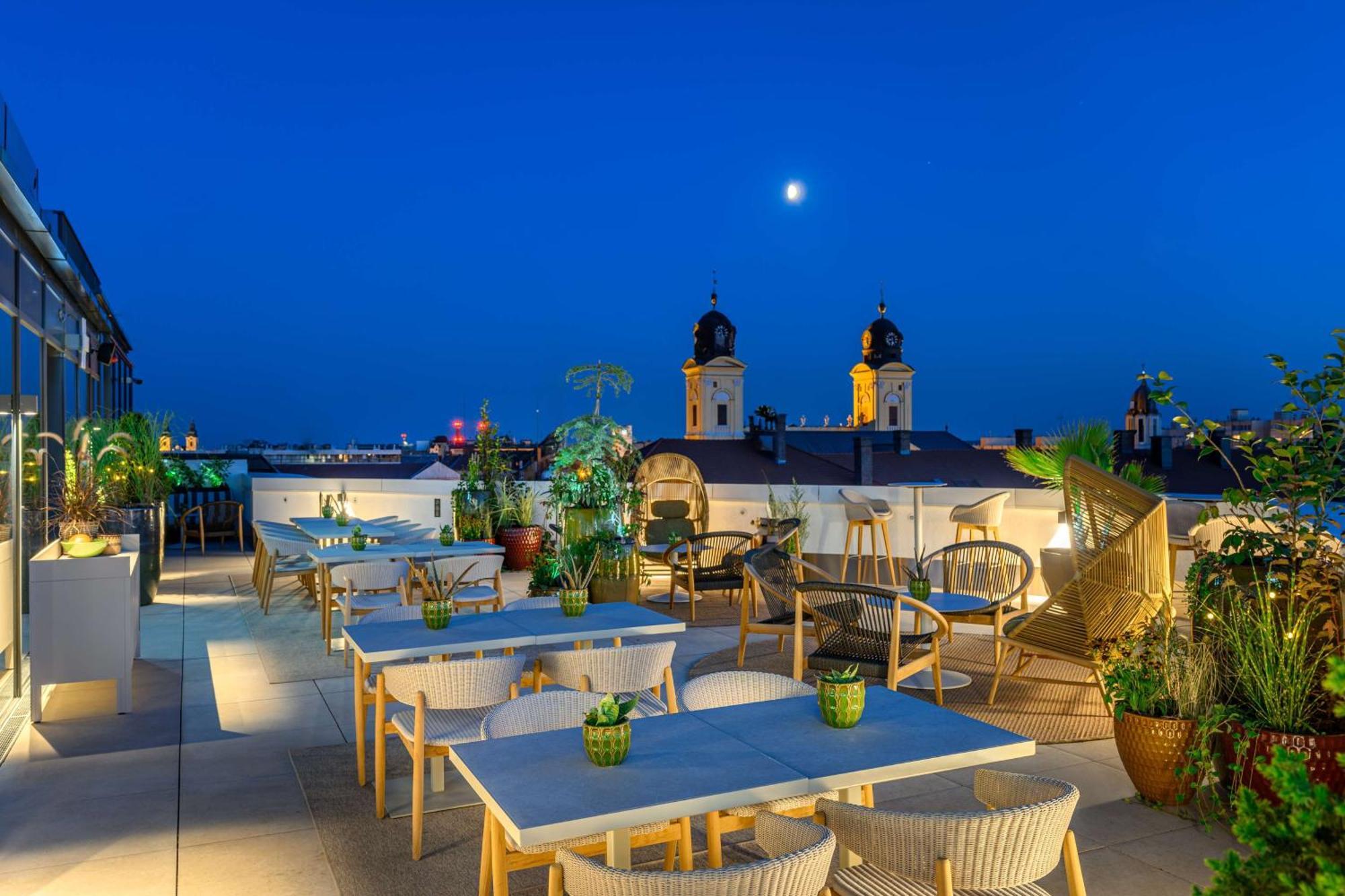 Hilton Garden Inn Debrecen City Center エクステリア 写真